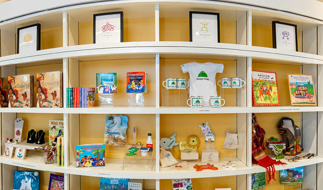 El Museo Store shelves with merchandise