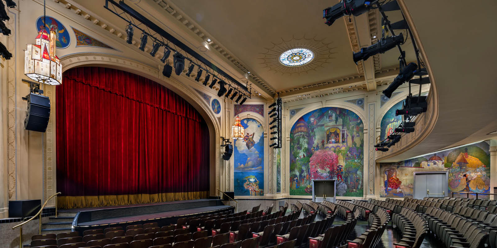 El Teatro (The Theater) at El Museo - Photo by David Joseph